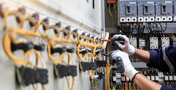 Professional Electrician technician working in Evanston, WY
